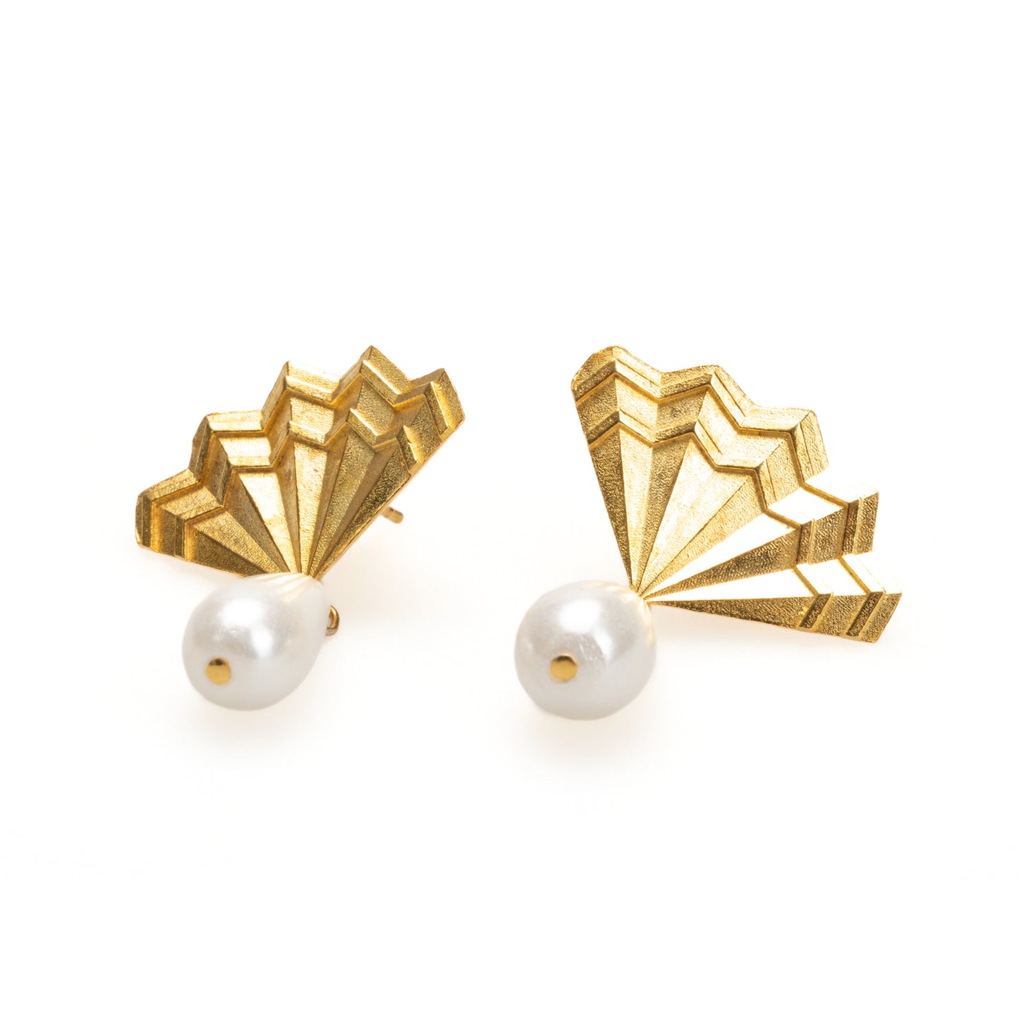 Gold Vintage Dangling Fan Earrings with Mallorca Pearl