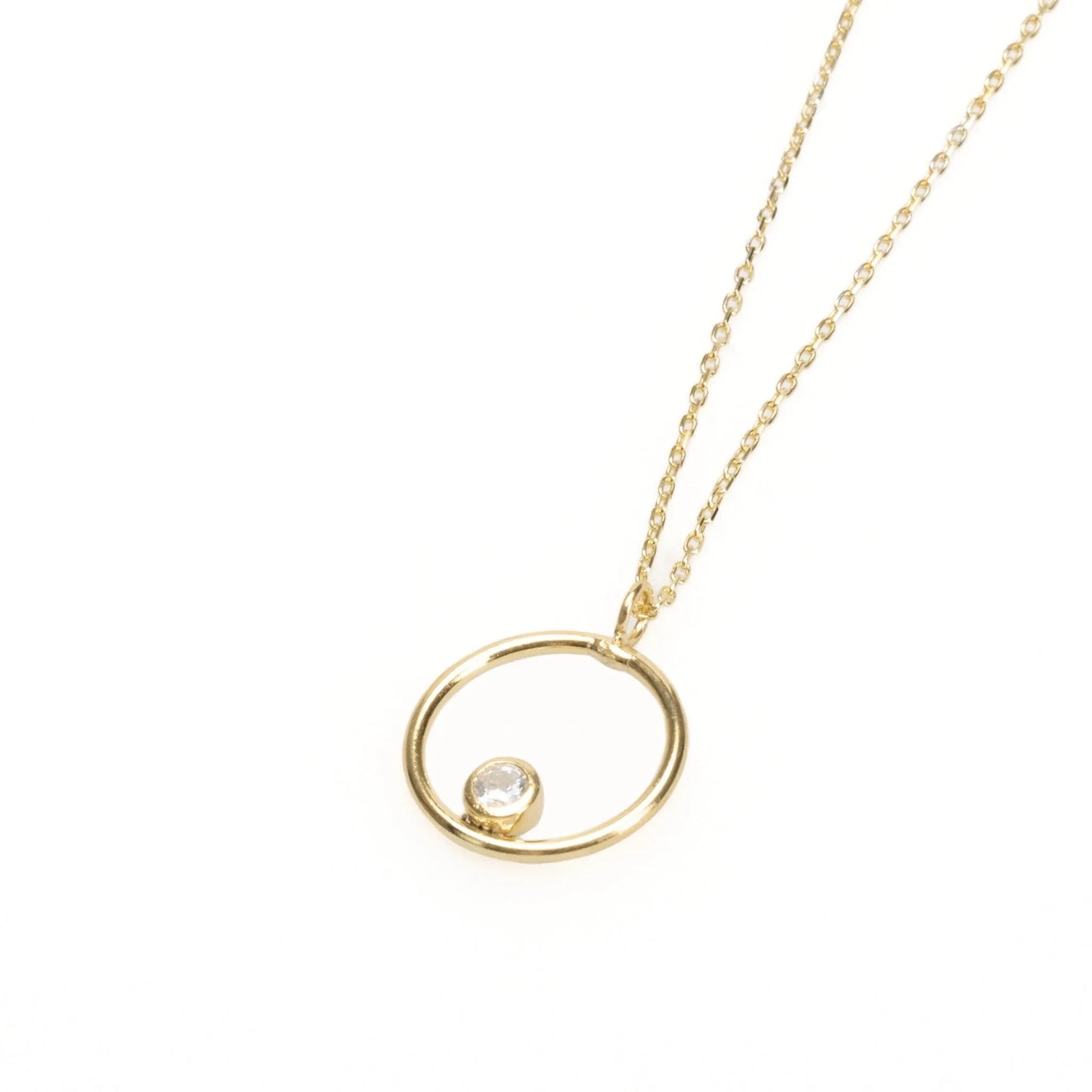 Dainty Minimal Gold Circle Necklace