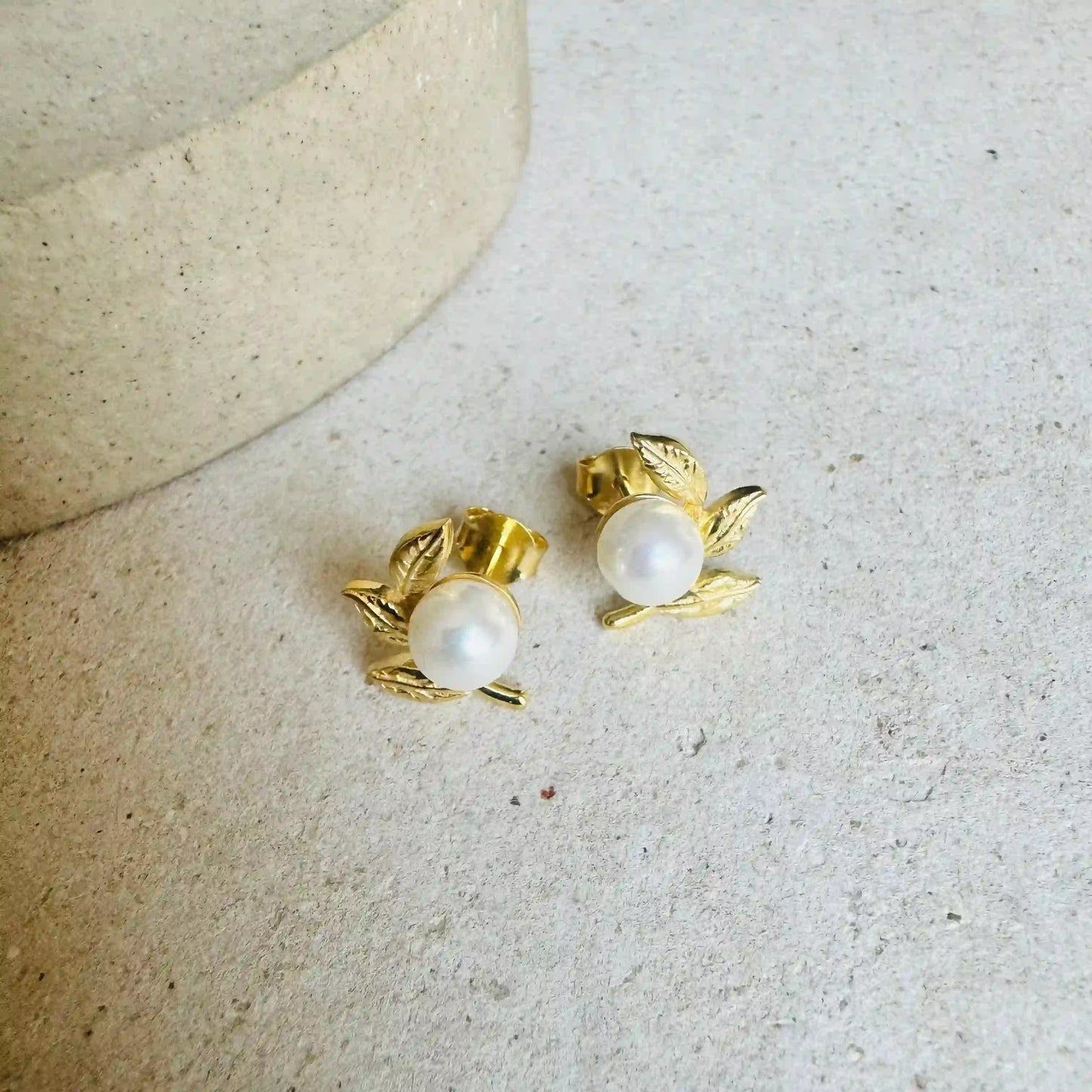 Leafy Pearl Earrings