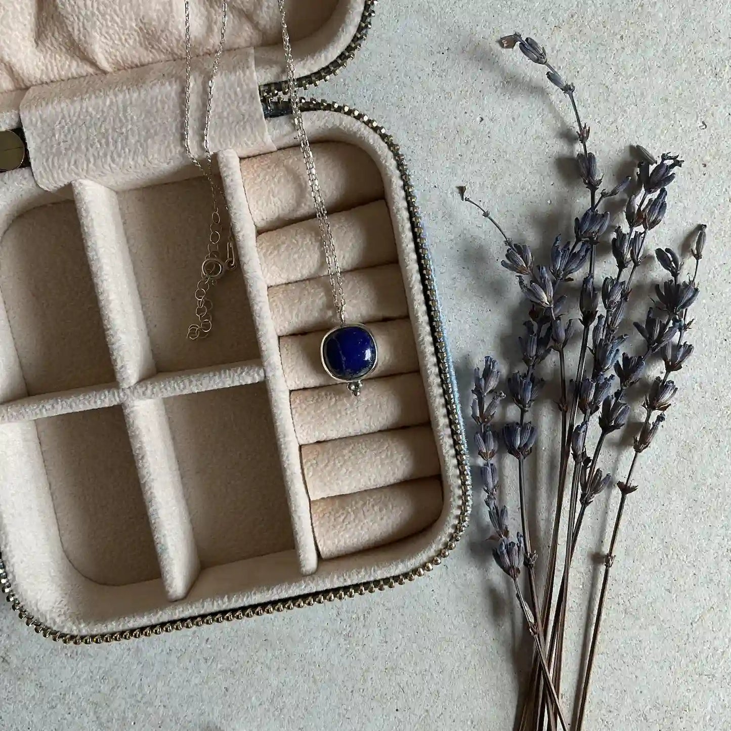 Necklace with Lapis Lazuli